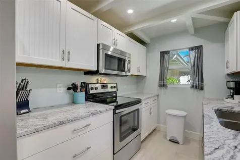 39 S Polk Drive Sarasota FL 34236