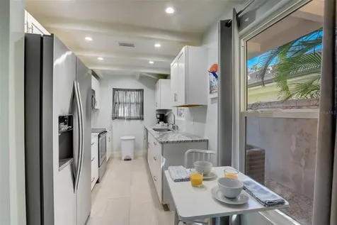 39 S Polk Drive Sarasota FL 34236
