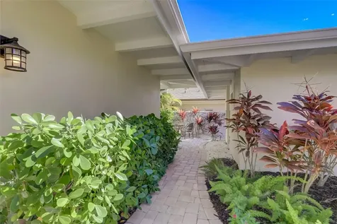 39 S Polk Drive Sarasota FL 34236