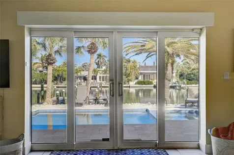 39 S Polk Drive Sarasota FL 34236
