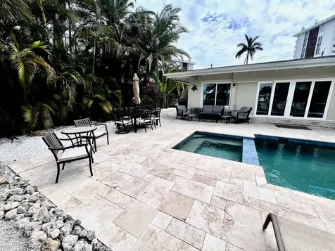 39 S Polk Drive Sarasota FL 34236
