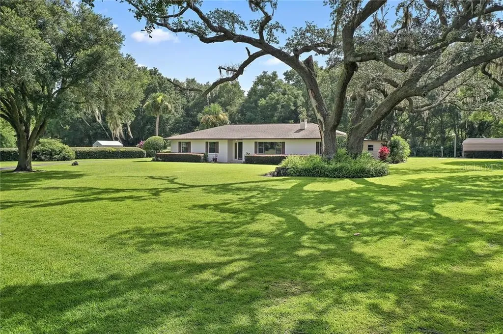 32399 Scenic Hills Drive Mount Dora FL 32757