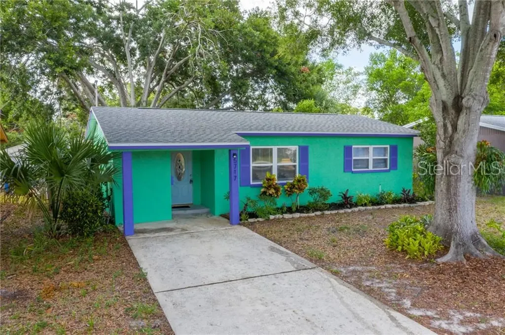 5717 Burlington Avenue N St Petersburg FL 33710