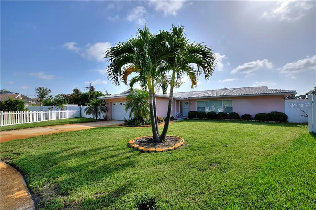 13217 88th Place Seminole FL 33776