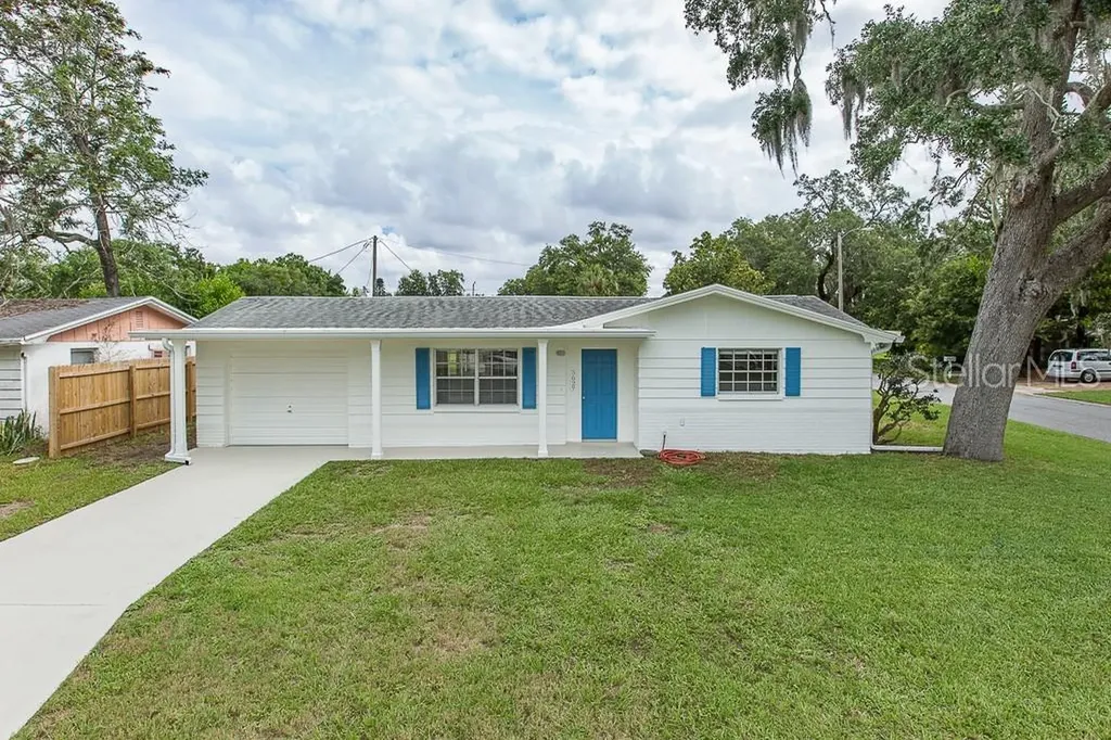 3627 Annona Court Holiday FL 34691