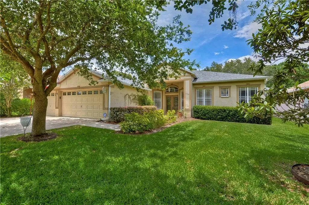 2202 Golf Manor Boulevard Valrico FL 33596