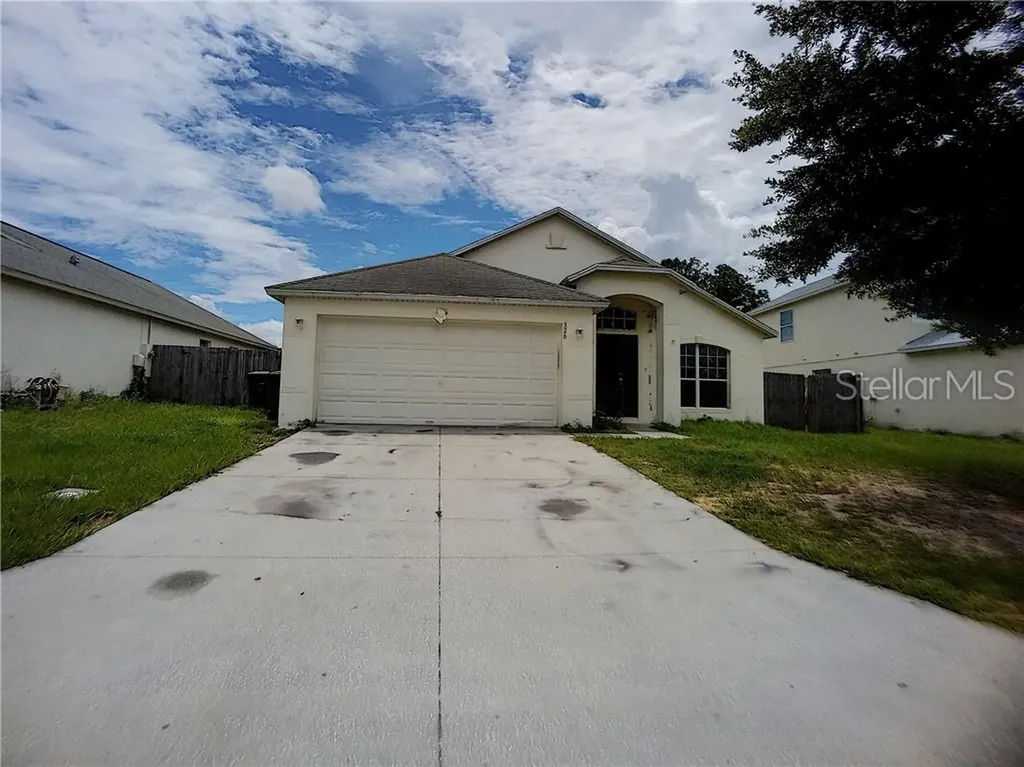 326 Lake Charles Drive Davenport FL 33837