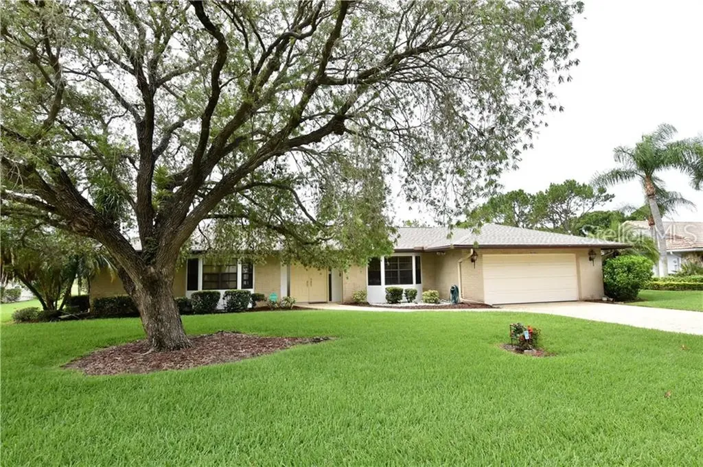 4830 Greywood Lane Sarasota FL 34235