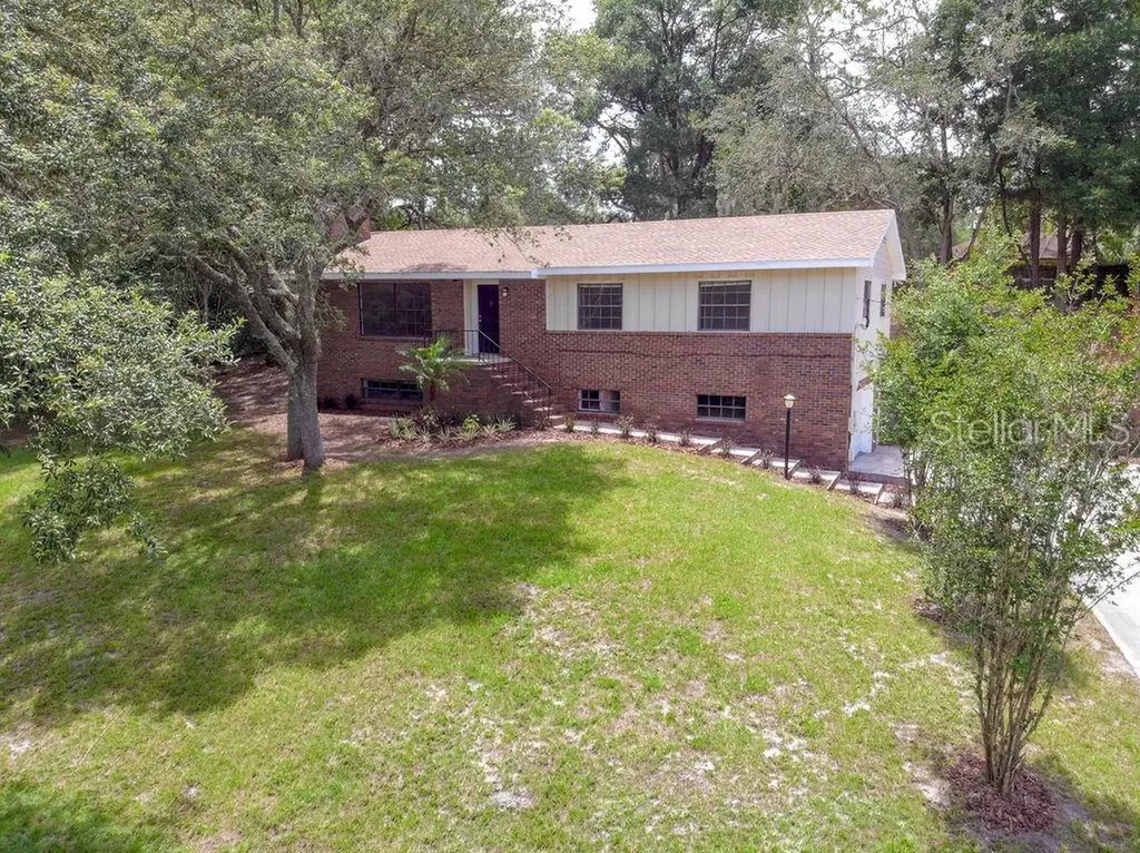 2032 Yorkshire Drive Deland FL 32724