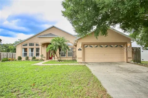 355 Pebble Court Minneola FL 34715