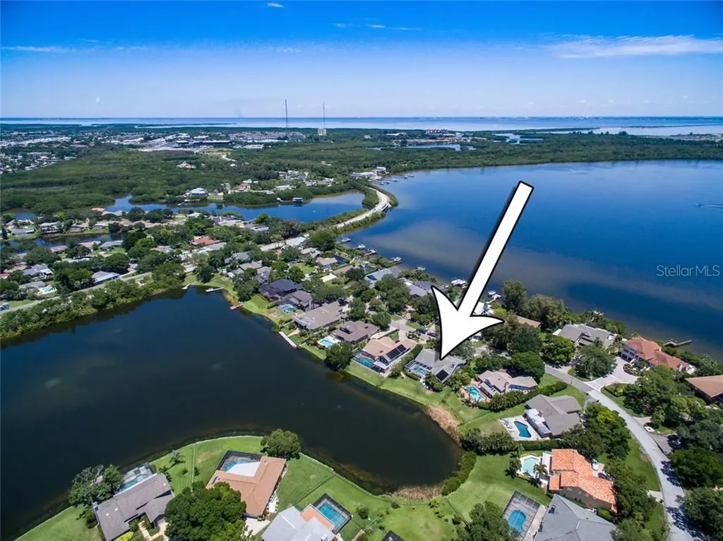 8328 Tallahassee Drive NE St Petersburg FL 33702