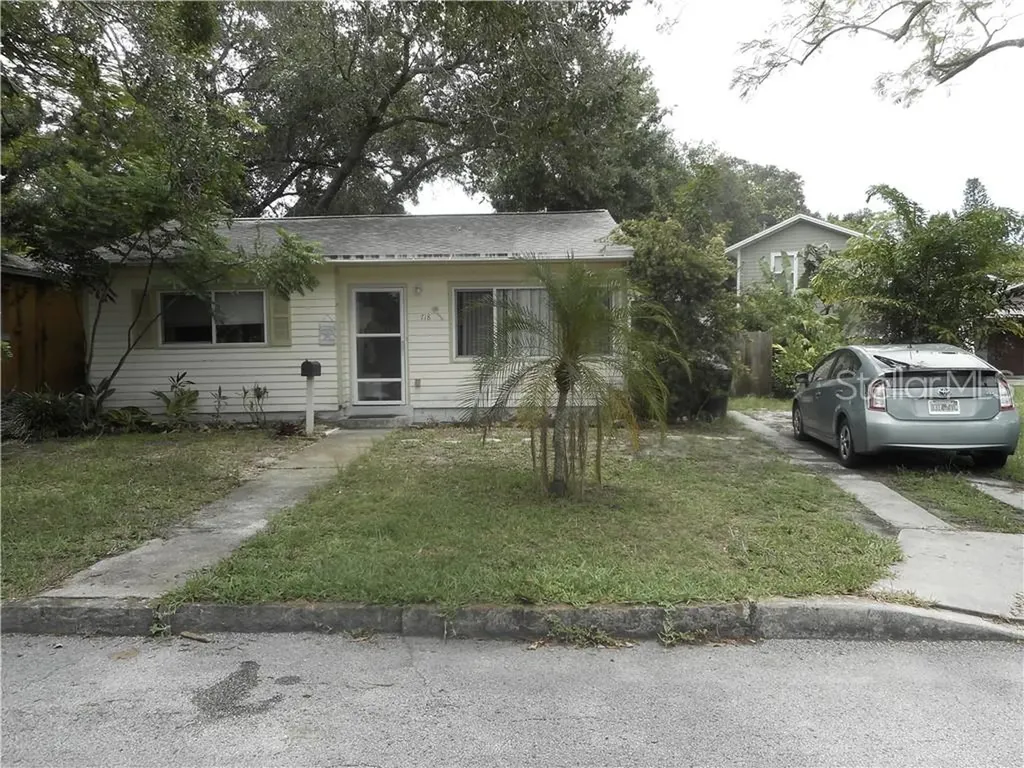 718 12th Avenue N St Petersburg FL 33701