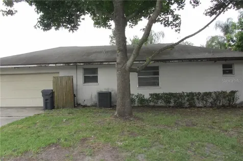 211 Greenwoods Drive Lakeland FL 33813
