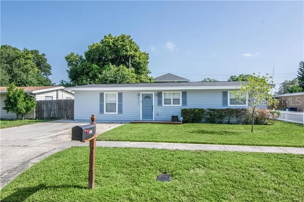 4713 W Oklahoma Avenue Tampa FL 33616