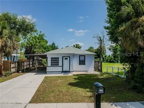 4215 57th Avenue N St Petersburg FL 33714