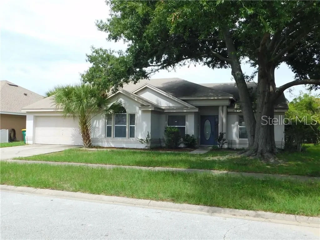 2940 Pembridge Street Kissimmee FL 34747