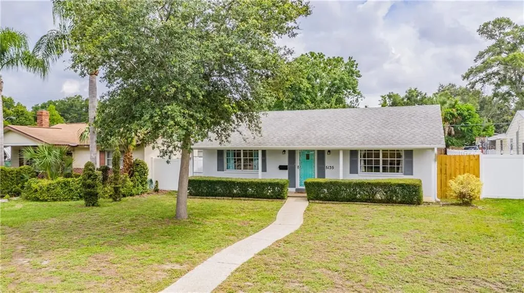 5135 17th Avenue N St Petersburg FL 33710