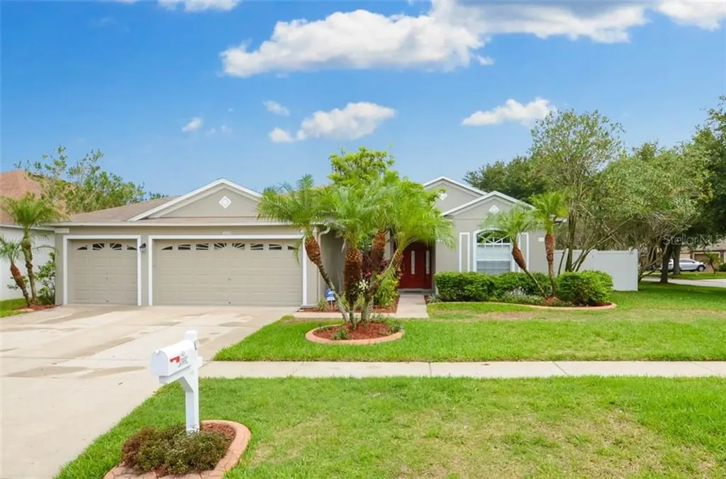 4301 Honeybell Ridge Court Valrico FL 33596