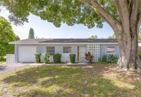 3500 17th Avenue N St Petersburg FL 33713