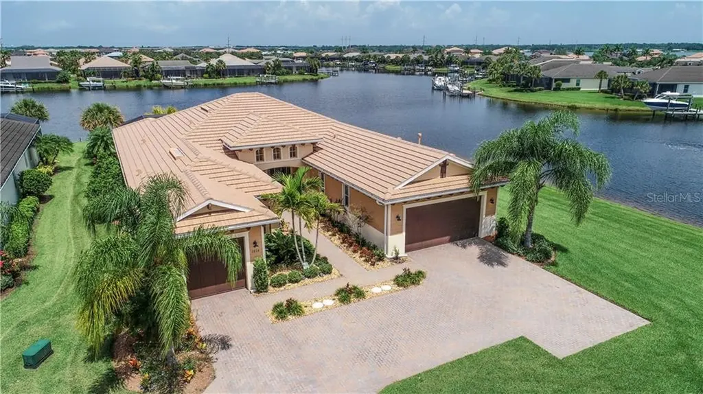 1016 Lanyard Court Bradenton FL 34208