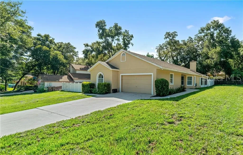 30620 County Road 435 Sorrento FL 32776
