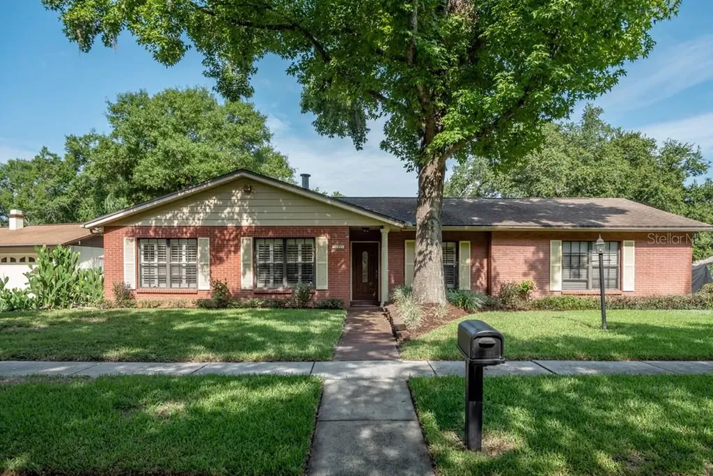 14410 Brentwood Drive Tampa FL 33618