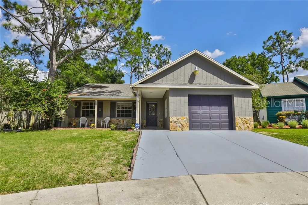 4624 S Country Hills Court Plant City FL 33566