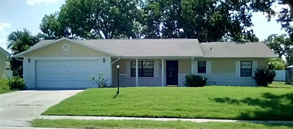 1674 April Avenue Deltona FL 32725