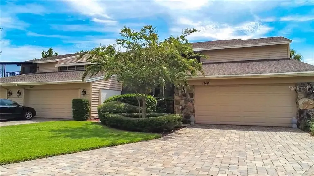 2410 Lake Point Lane Clearwater FL 33762