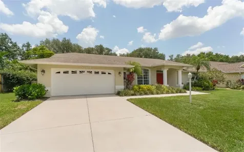 5264 Sunnydale Circle E Sarasota FL 34233