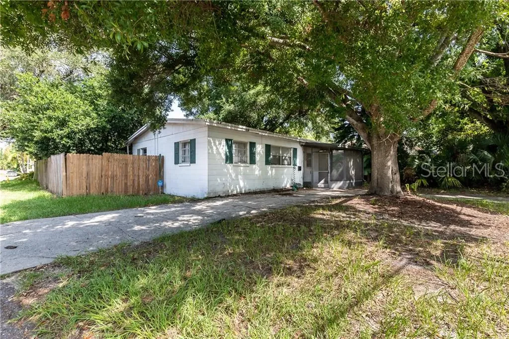 1617 S Georgia Avenue Tampa FL 33629