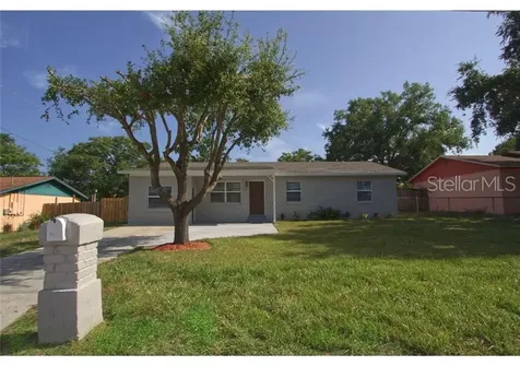 218 Dorothy Street Auburndale FL 33823