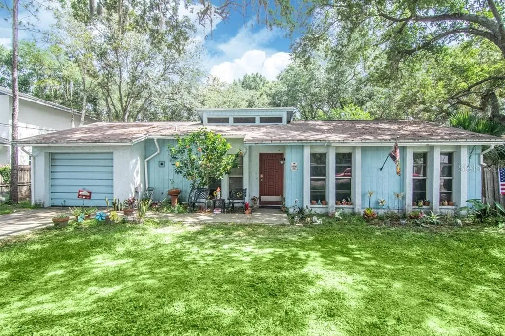 4902 E 98th Avenue Tampa FL 33617