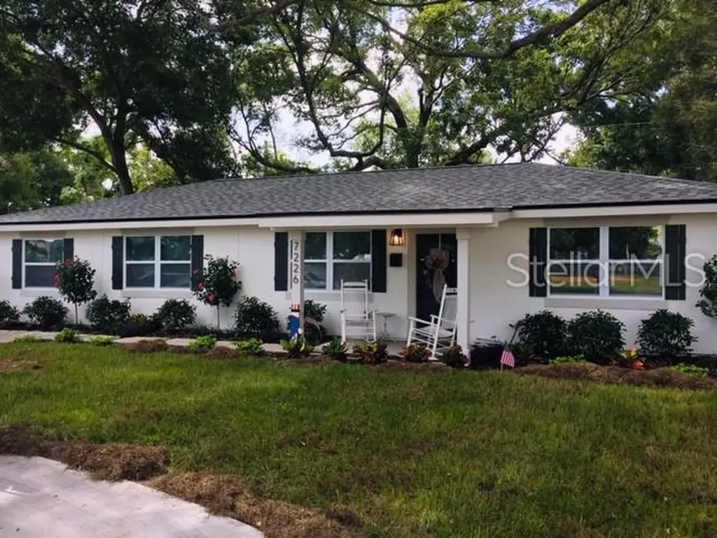 7226 13th Avenue N St Petersburg FL 33710