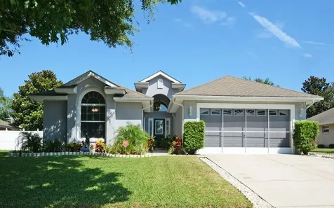 4780 Treasure Cay Road Tavares FL 32778