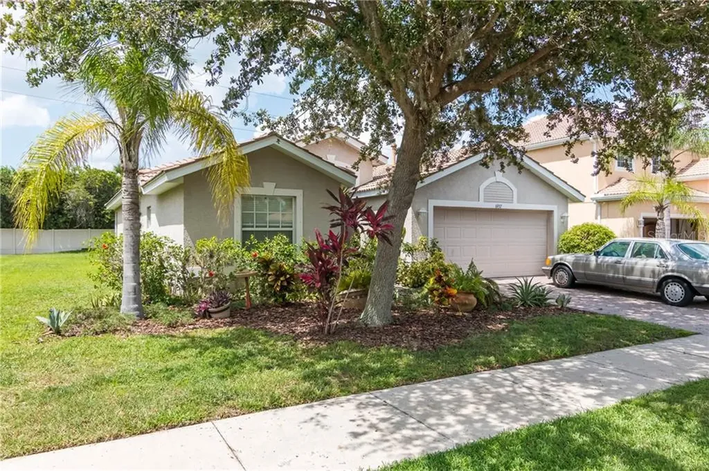 6937 74th Street Circle E Bradenton FL 34203