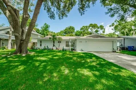 2461 6th Avenue SW Largo FL 33770