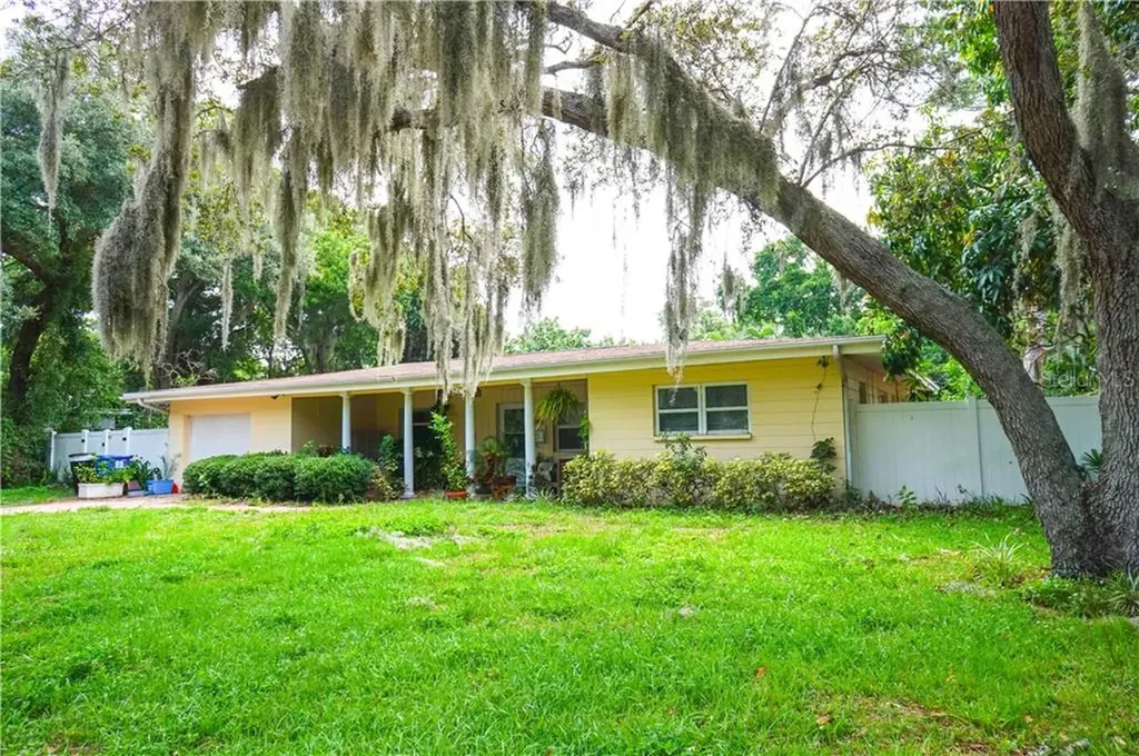 7326 Demens Drive S St Petersburg FL 33712