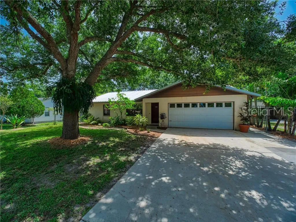 807 Ponder Avenue Sarasota FL 34232