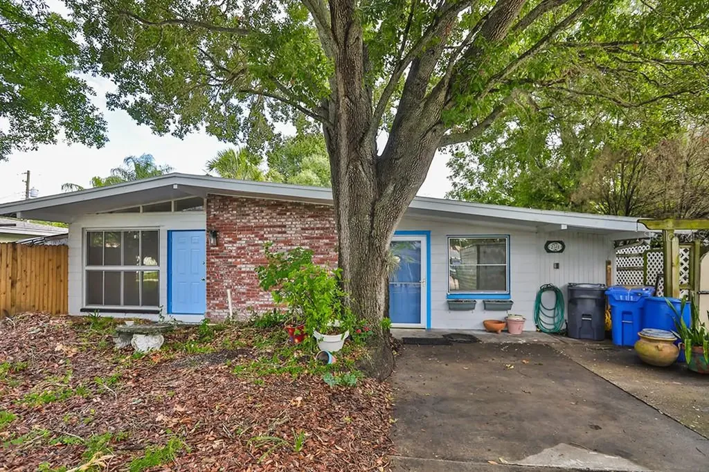 2511 W Jean Street Tampa FL 33614