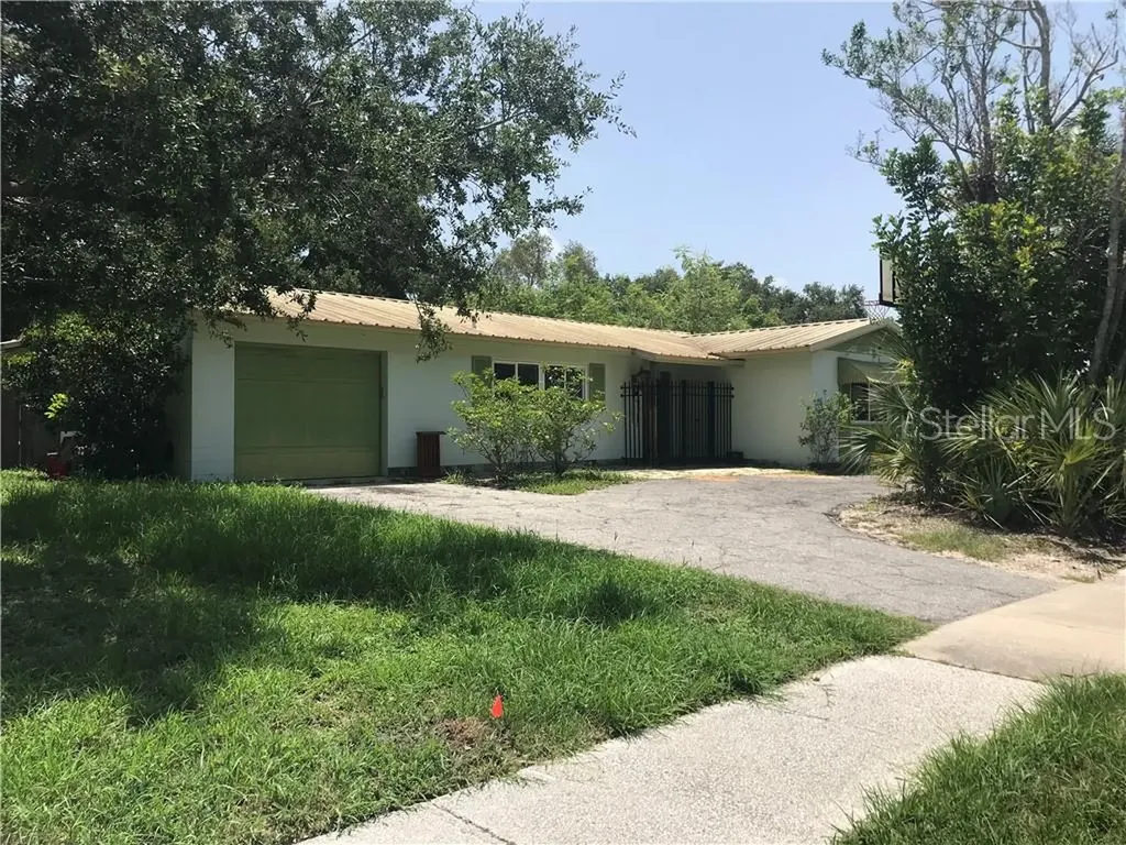 2629 White Sands Drive Sarasota FL 34231