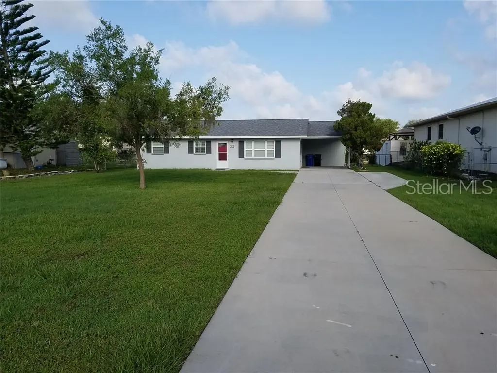 303 13th Street SW Ruskin FL 33570