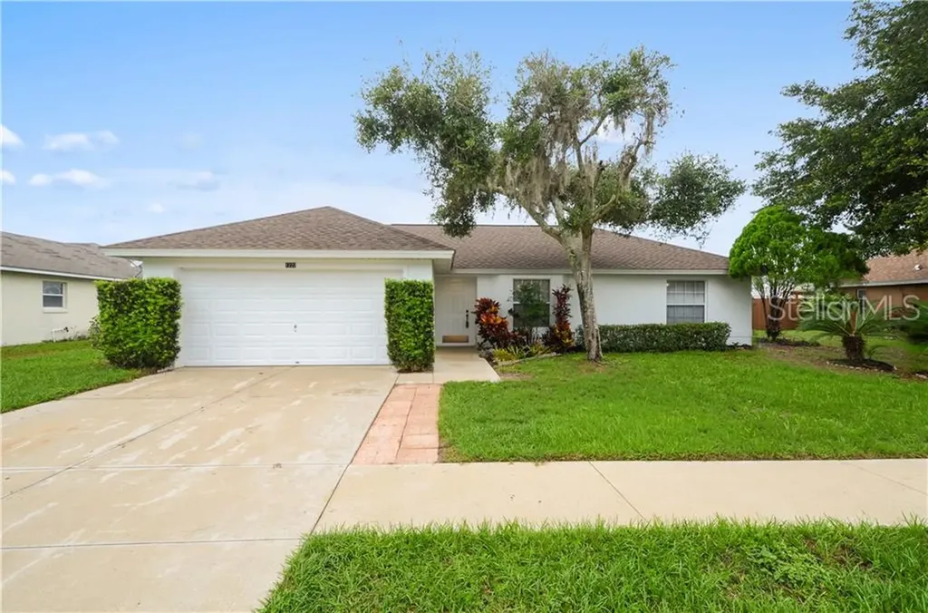 1222 Lake Idamere Boulevard Tavares FL 32778