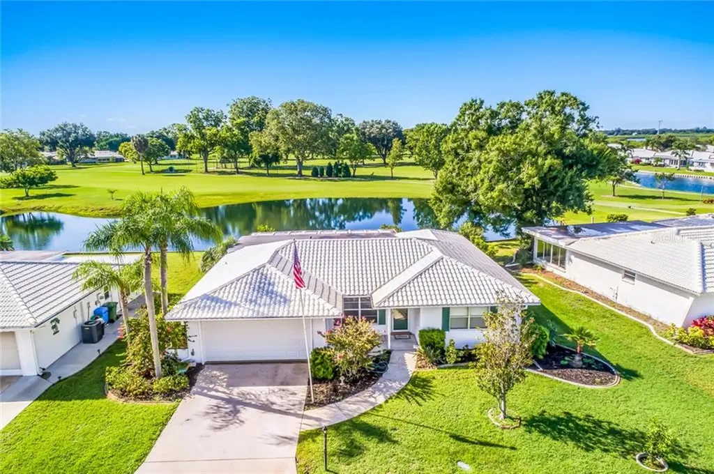 4104 Lakewood Avenue Bradenton FL 34208