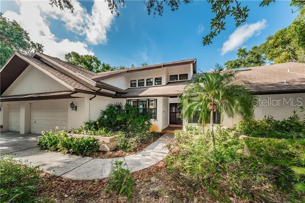 3098 Oak Creek Drive N Clearwater FL 33761