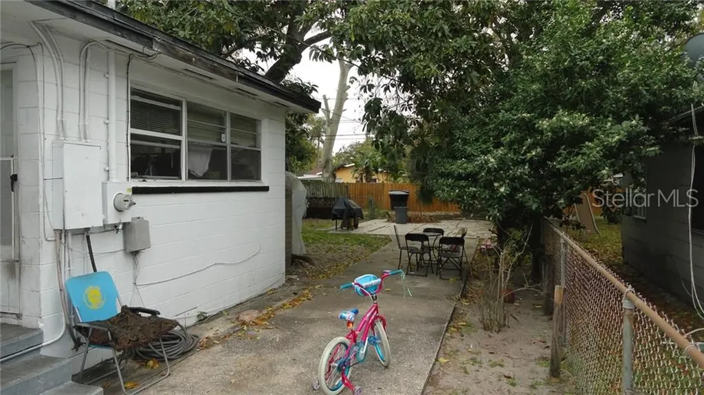 2908 16th Avenue S St Petersburg FL 33712