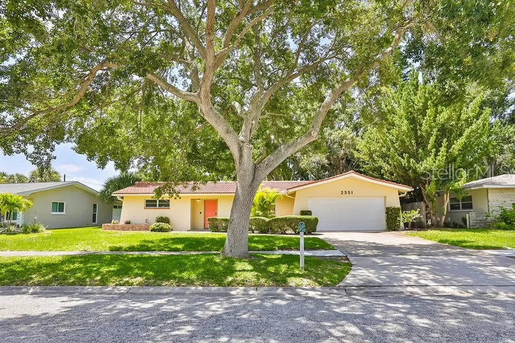 2351 Saint Charles Drive Clearwater FL 33764