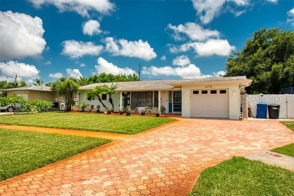 6170 30th Avenue N St Petersburg FL 33710