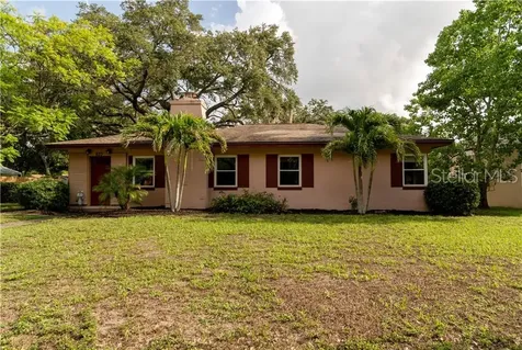 833 47th Avenue N St Petersburg FL 33703