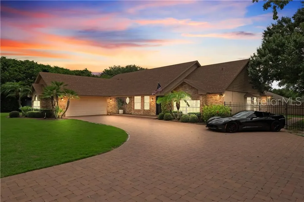 4507 Village Wood Drive Orlando FL 32835